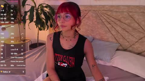 Snapshot of emmaduff_ chatting on 05-07-26, 08:03 online show from 05-07-26, 08:03