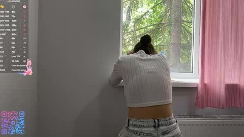 Snapshot of emmagerhauser chatting on 05-22-26, 11:49 emmagerhauser online show from 05-22-26, 11:49