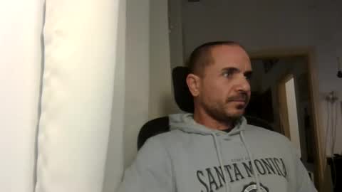 Snapshot of emmagold123 chatting on 01-09-25, 04:39 Ariel online show from 01-09-25, 04:39