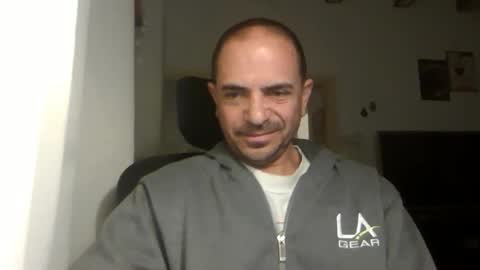 Snapshot of emmagold123 chatting on 03-06-25, 03:46 Ariel online show from 03-06-25, 03:46