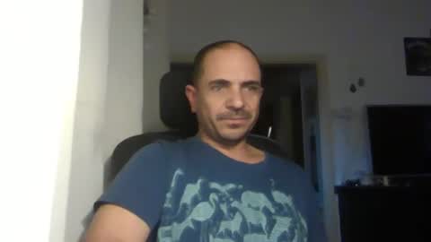 Snapshot of emmagold123 chatting on 03-06-25, 03:24 Ariel online show from 03-06-25, 03:24