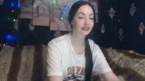 EmmaGoldX online show from 02-19-25, 05:06