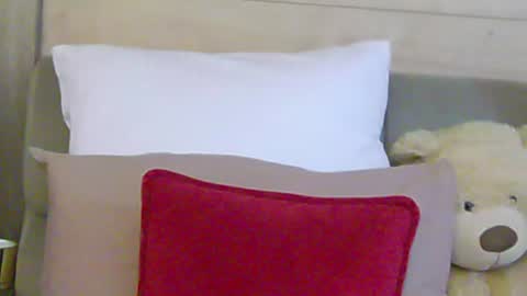 Emma online show from 07-27-26, 07:37