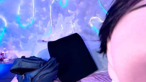 Snapshot of emmajohnss chatting on 02-22-26, 03:40 Emma online show from 02-22-26, 03:40