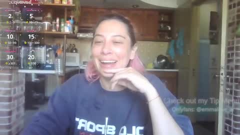 Snapshot of emmalove_ar chatting on 12-03-24, 06:28 emmalove_ar online show from 12-03-24, 06:28