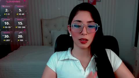 Snapshot of emmalove_doll chatting on 04-09-26, 12:21 Emmas Room online show from 04-09-26, 12:21