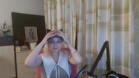 Snapshot of emmanoir_ chatting on 02-26-25, 11:26 emmanoir_ online show from 02-26-25, 11:26