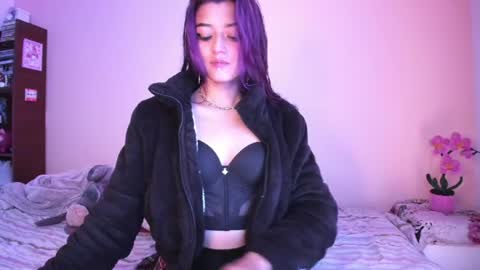 Emmantho online show from 06-22-26, 06:49