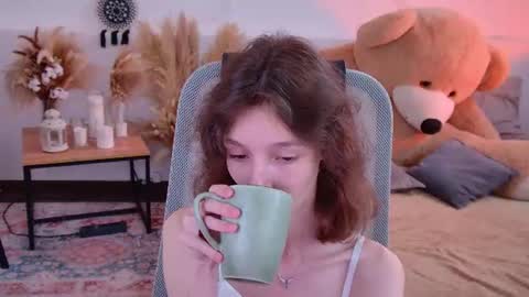Snapshot of emmanuellbrown chatting on 06-20-26, 04:37 emmanuellbrown online show from 06-20-26, 04:37