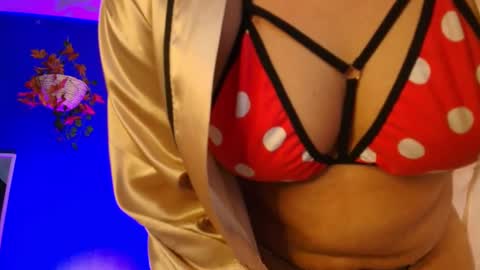 Snapshot of emmapark_ chatting on 04-08-26, 07:14 Emma 3 online show from 04-08-26, 07:14