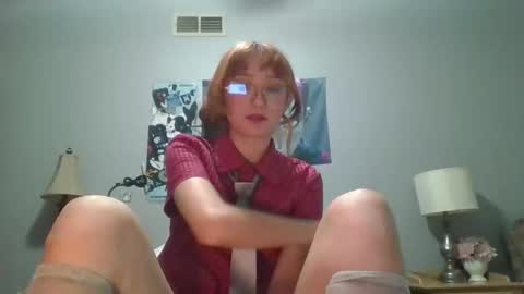 emmarose2000s online show from 06-11-26, 06:22