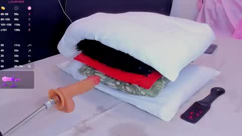 emmarouss1 online show from 03-07-26, 02:25