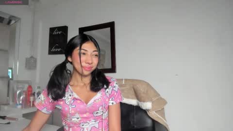 Emma online show from 03-09-26, 12:03