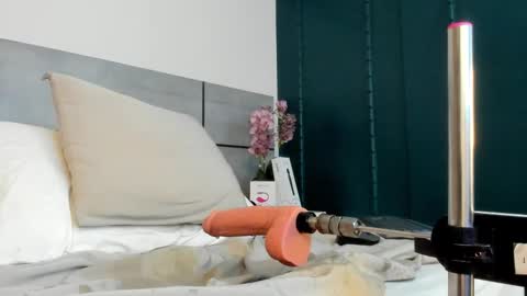  Emma  online show from 02-22-25, 08:29