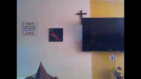 EmmaSplycer online show from 05-13-26, 08:49