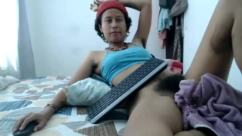 Snapshot of emmasweet95 chatting on 06-25-26, 06:01 emmasweet95 online show from 06-25-26, 06:01