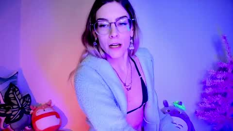 RH-NEGATIVE GREEN-EYED BAELIEN online show from 12-28-24, 06:40