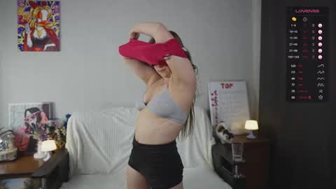 Mia online show from 09-12-25, 03:50