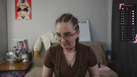 Mia online show from 05-08-26, 06:02