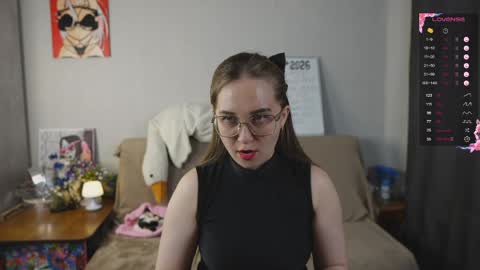 Mia online show from 05-12-26, 07:00