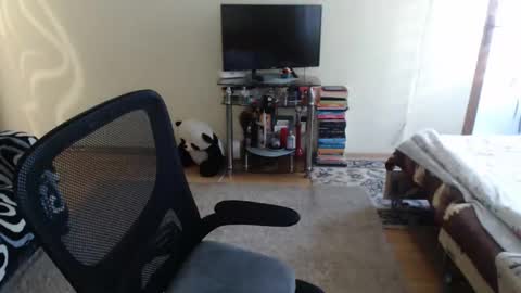 Emmatoo online show from 10-13-25, 01:33