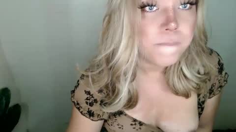 YourDreamGirl Emma  online show from 09-15-25, 01:11