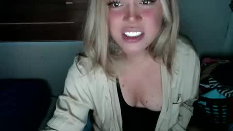 YourDreamGirl Emma  online show from 12-03-25, 01:42