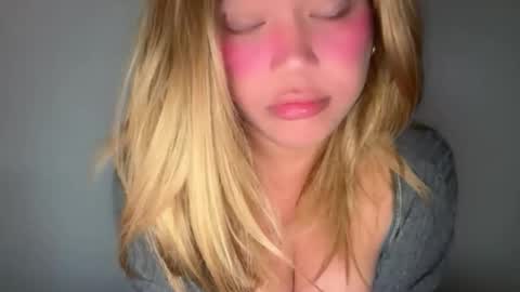 YourDreamGirl Emma  online show from 02-12-26, 09:21