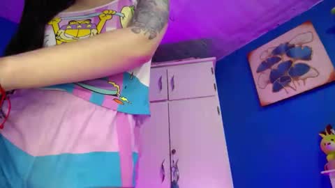 Emma  online show from 05-11-26, 02:45
