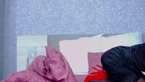 EmmaXXXQueen online show from 10-30-25, 06:48