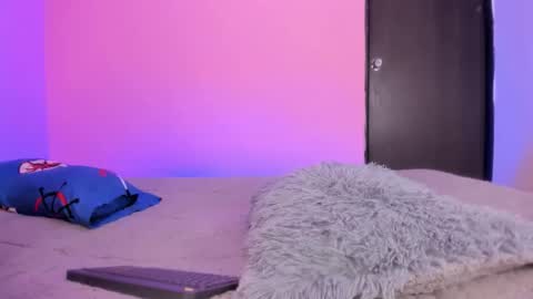 Emmi online show from 11-23-25, 02:55