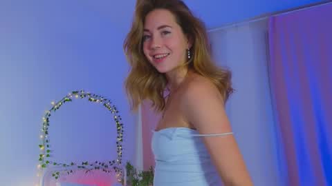 Snapshot of emmi_rosee chatting on 01-20-25, 04:23 Miss Emmi online show from 01-20-25, 04:23