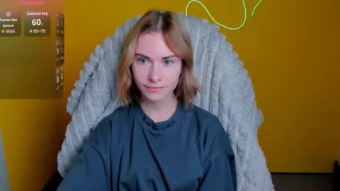 Emmi online show from 01-12-26, 12:10