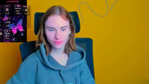 Emmi online show from 04-01-26, 01:41