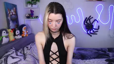 emmie_everly online show from 06-21-26, 02:08