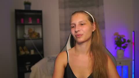 Emmie online show from 06-26-26, 06:56
