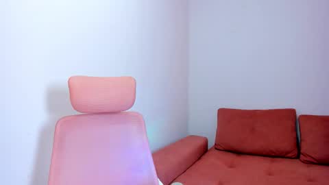 Emmi online show from 03-20-26, 01:32