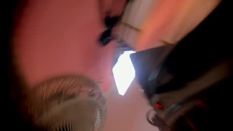 Emmi online show from 04-12-26, 09:20