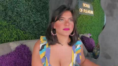 Snapshot of emmiily_z chatting on 02-12-25, 07:56 Emmiily online show from 02-12-25, 07:56