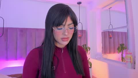 Snapshot of emmiily_z chatting on 06-13-26, 08:07 Emmiily online show from 06-13-26, 08:07