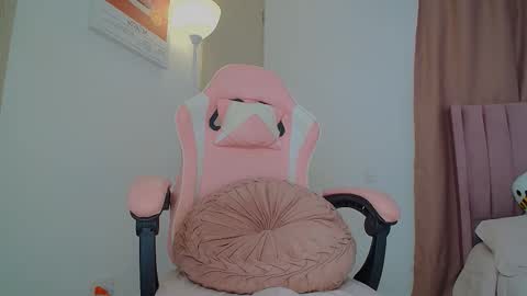 emmily online show from 10-13-25, 07:58