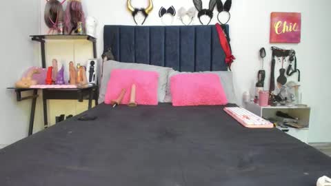          online show from 02-05-26, 01:38