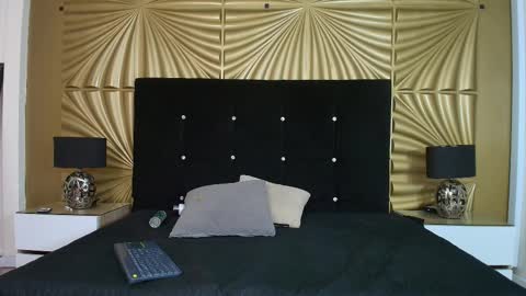 Emmily keller online show from 03-28-26, 01:33