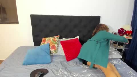 Snapshot of emmilychevalier chatting on 02-05-26, 07:02 Emmily online show from 02-05-26, 07:02