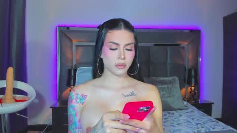 Emmily Santibaez online show from 01-21-25, 04:05