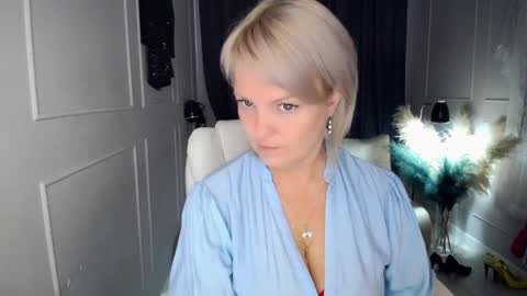 Snapshot of emmmam chatting on 05-09-26, 10:20 emmmam online show from 05-09-26, 10:20