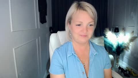 Snapshot of emmmam chatting on 05-29-26, 04:05 emmmam online show from 05-29-26, 04:05