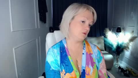 Snapshot of emmmam chatting on 06-01-26, 12:07 emmmam online show from 06-01-26, 12:07