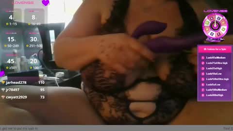 Snapshot of emmthaluscious chatting on 03-05-25, 09:15 emmthaluscious online show from 03-05-25, 09:15