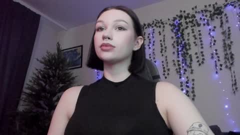 Snapshot of emmy_m00n chatting on 12-05-24, 06:32 Emily Johny online show from 12-05-24, 06:32